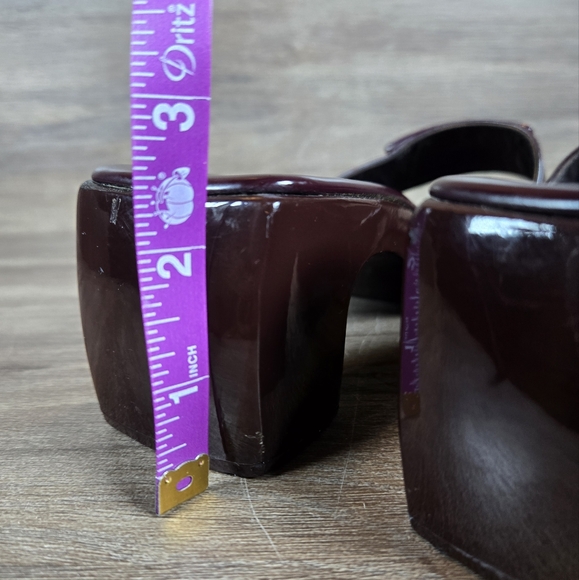 Authentic Gucci Plum Leather Wood Block Heel Slip On Slides Sandals Sz 37 US 6.5 - Picture 7 of 12